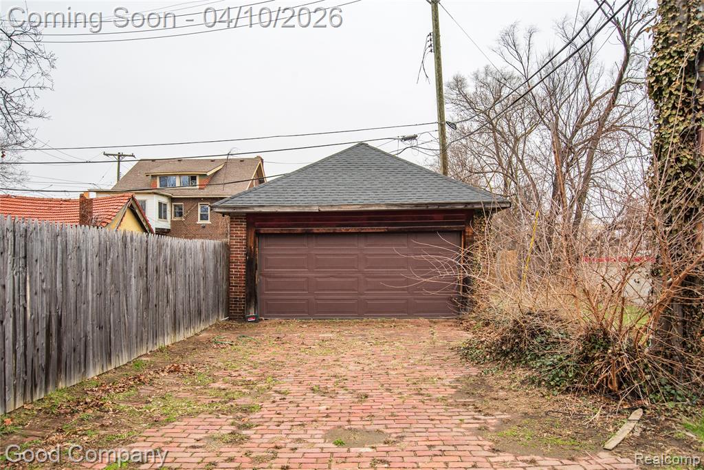 30 Lawrence Street, Detroit, MI 48202 — Photo 43