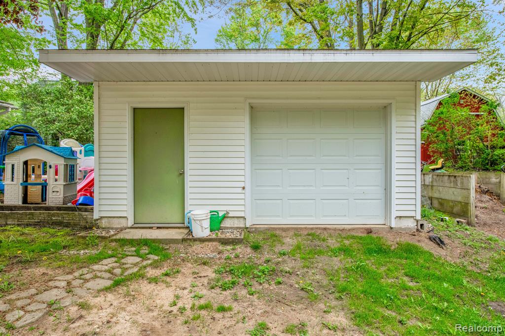 6101 W Beard Road, Perry, MI 48872 — Photo 9