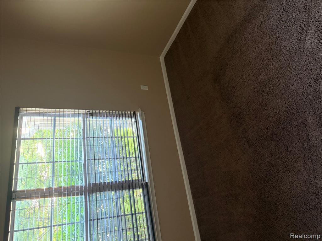 4105 Berkeley Avenue, Canton, MI 48188 — Photo 10