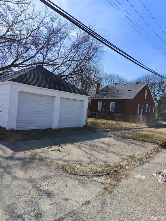 8354 COYLE Street, Detroit, MI 48228 — Photo 24