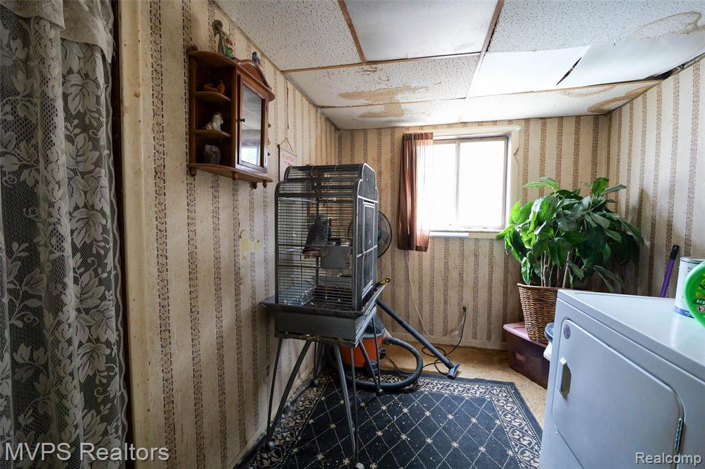 1721 Moffat Road, Leonard, MI 48367 — Photo 11