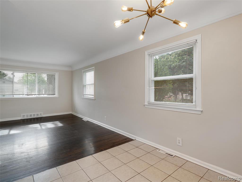 96 Oneida Street, Pontiac, MI 48341 — Photo 5