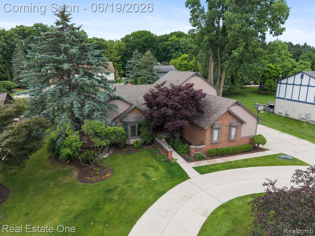 5277 Waterview Drive, West Bloomfield, MI 48323 — Photo 46