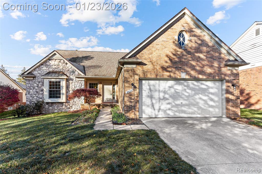 6425 Southpointe Drive, Troy, MI 48085 — front exterior