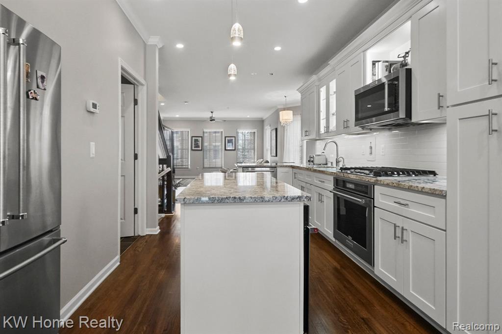 515 GRATEN Street, 39, Birmingham, MI 48009 — Photo 13