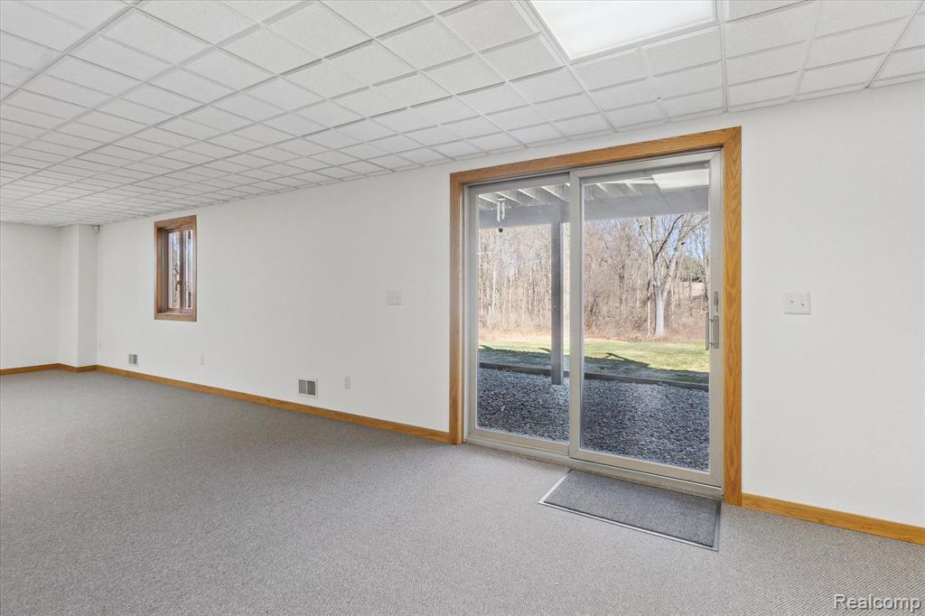 5074 CLARKSTON Road, Clarkston, MI 48348 — Photo 12