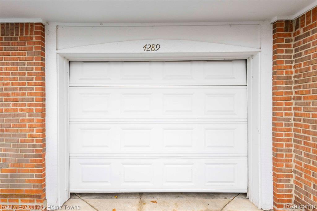 4289 BERKSHIRE, Sterling Heights, MI 48314 — Photo 30