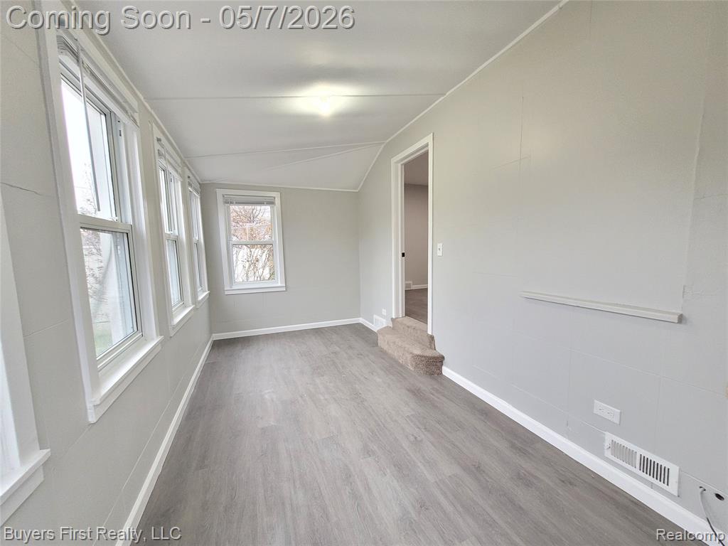22084 Normandy Avenue, Eastpointe, MI 48021 — Photo 18