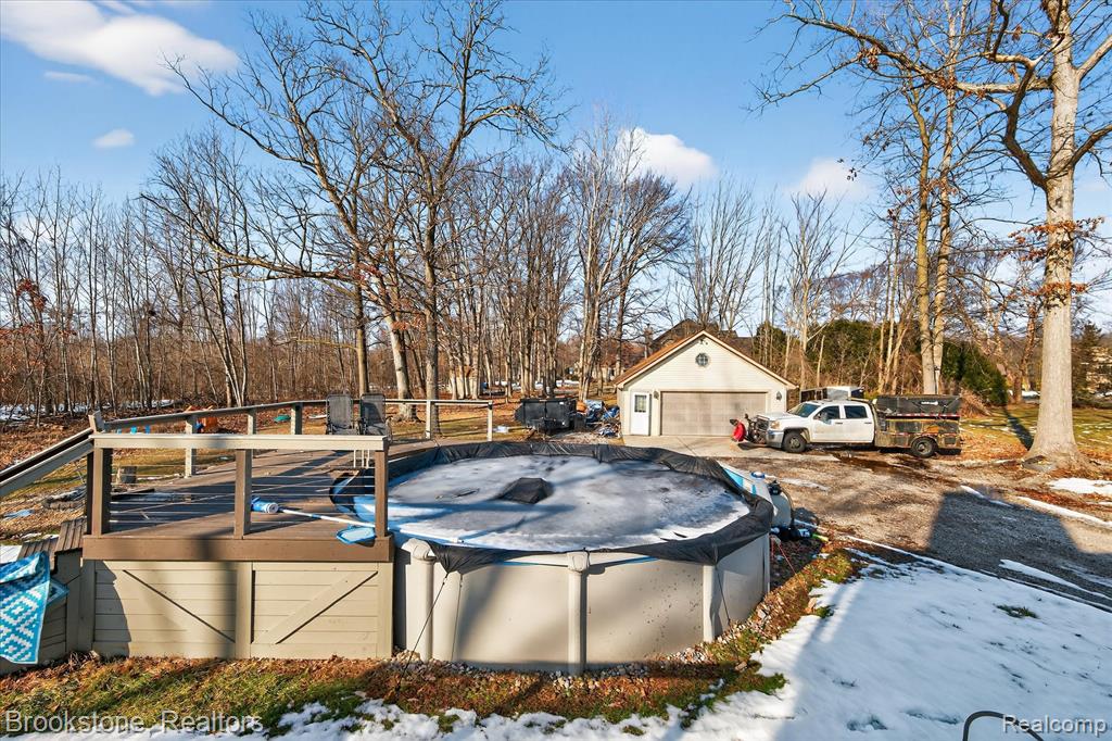 1980 Oakville Waltz Road, New Boston, MI 48164 — Photo 32