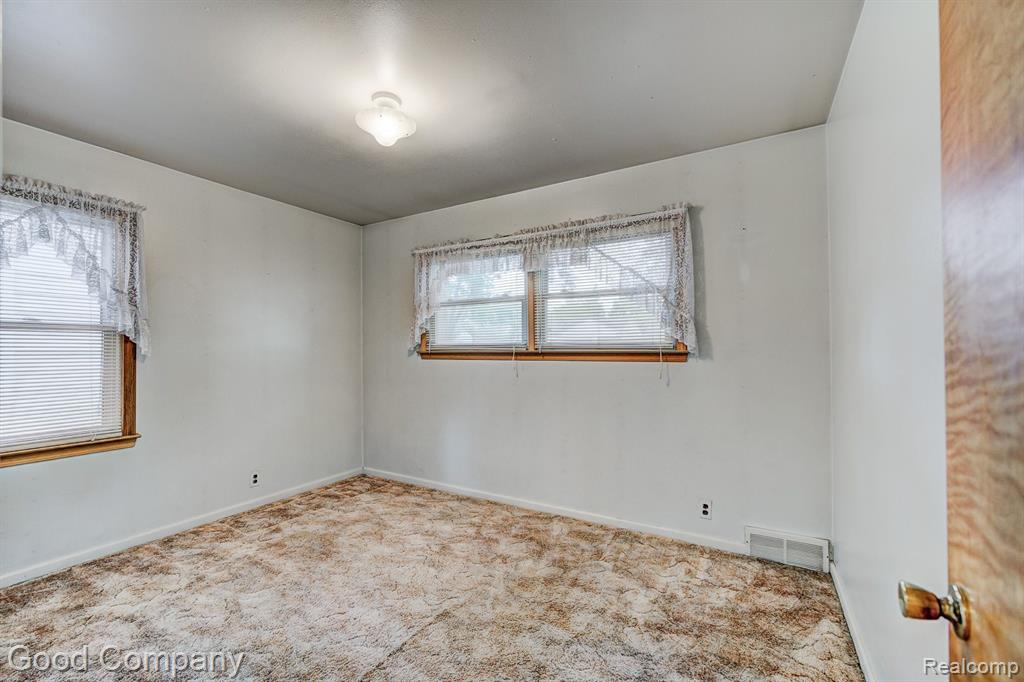 405 CHARLEVOIX Street, Clawson, MI — Photo 22