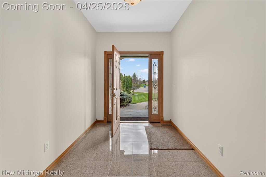 5425 Majestic Court, Swartz Creek, MI 48473 — Photo 6