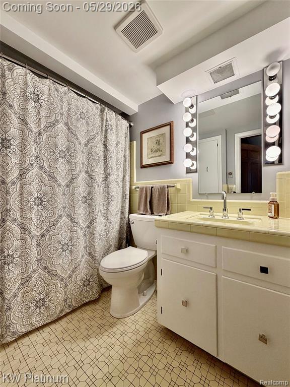 2425 Woodstock Drive, Port Huron, MI 48060 — Photo 20