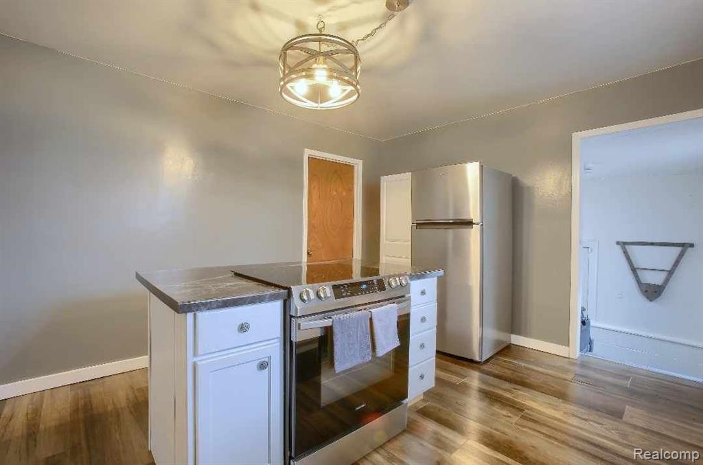 936 Pine Street, Port Huron, MI 48060 — Photo 10