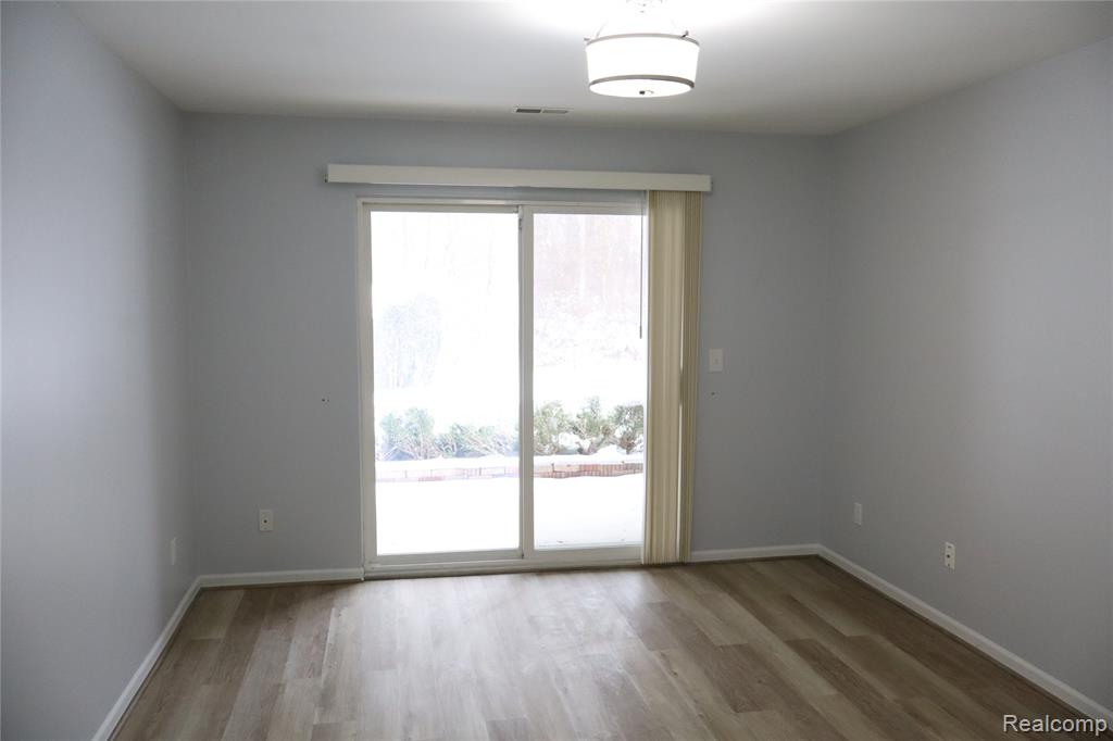 44843 MARIGOLD Drive, Sterling Heights, MI 48314 — Photo 18