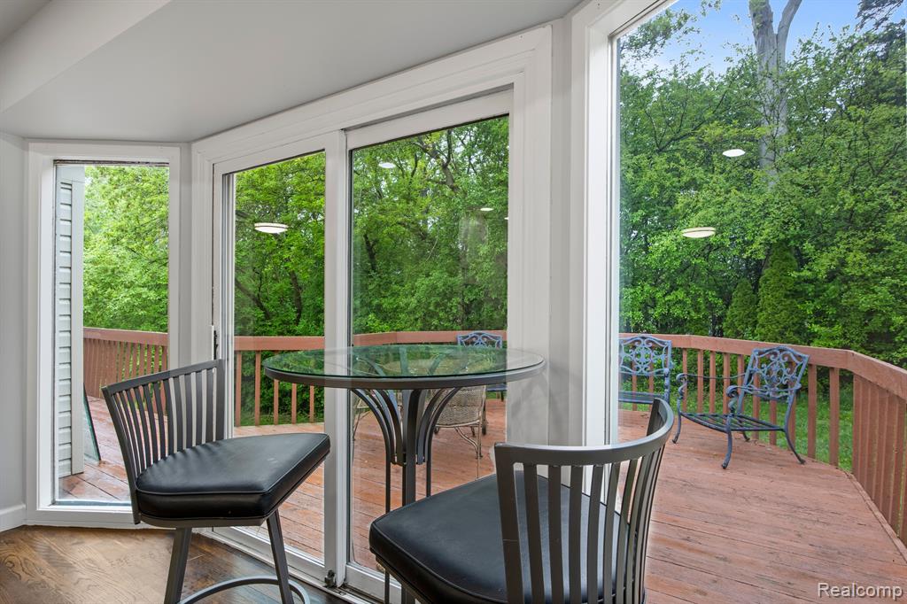 4578 PINE VILLAGE Drive, West Bloomfield, MI 48323 — Photo 18