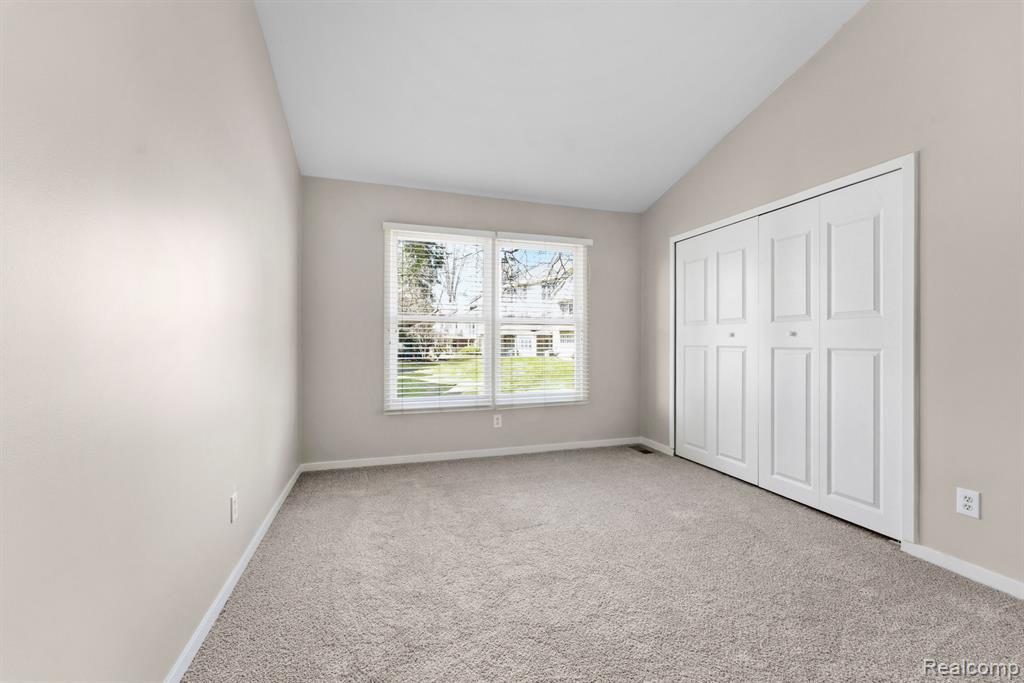 7533 Danbury Drive, West Bloomfield, MI — Photo 22