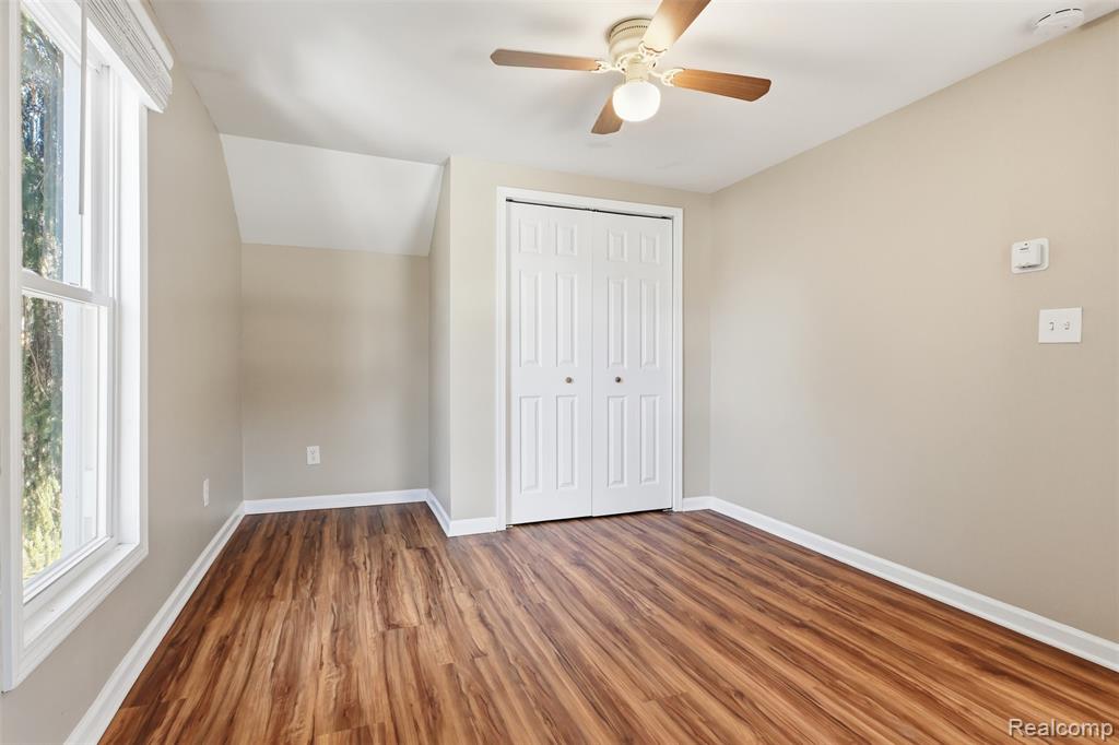 532 E Broad Street, Linden, MI 48451 — Photo 12