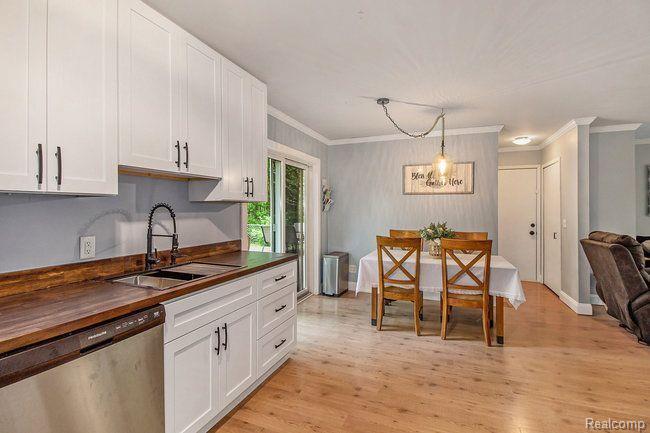 8696 Sargent Road, Fowlerville, MI 48836 — Photo 10