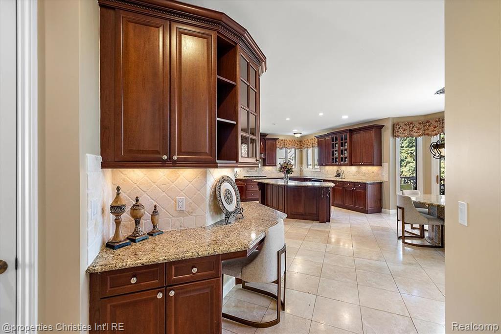 7220 Essex Drive, West Bloomfield, MI — Photo 31