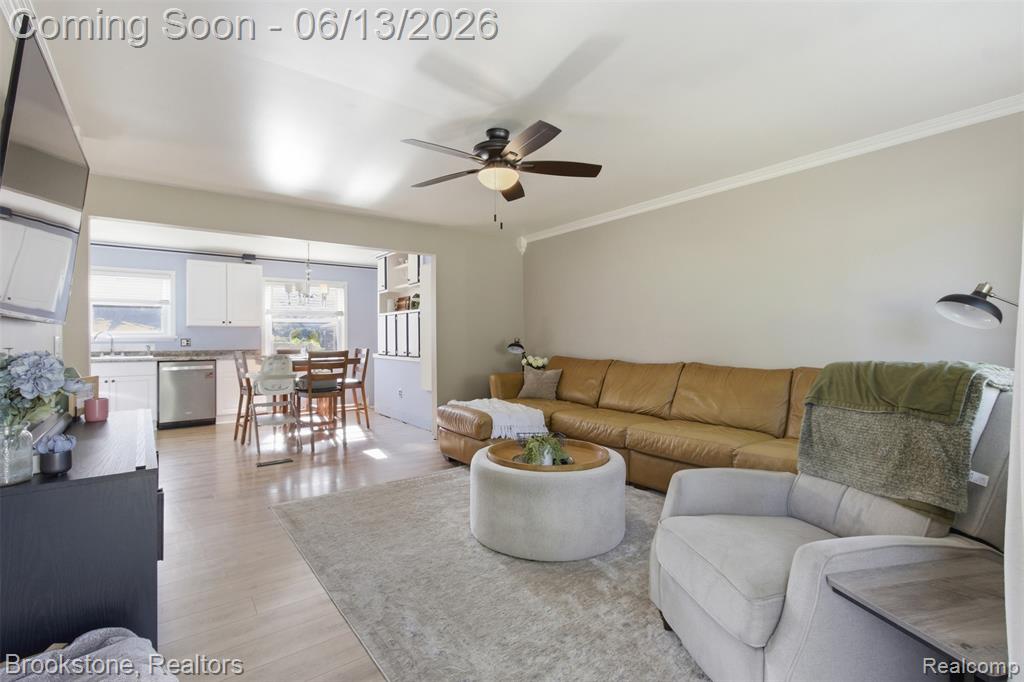 520 May Road, Rochester Hills, MI 48307 — Photo 7