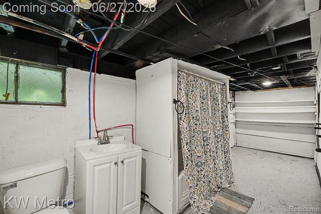 4735 Garland Street, Detroit, MI 48214 — Photo 15