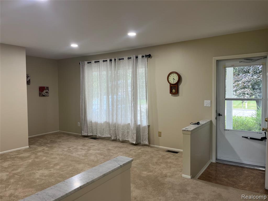 87 Carter Drive, Troy, MI 48098 — Photo 4