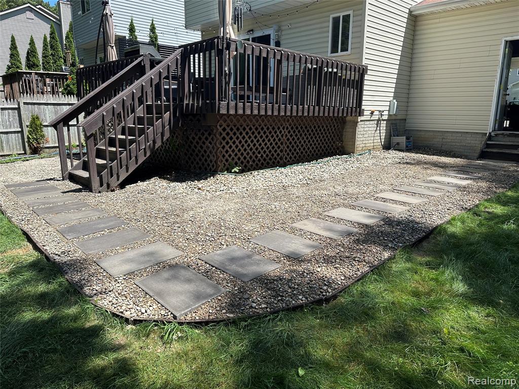 7093 Rolling Hills Drive, Waterford, MI 48327 — Photo 30
