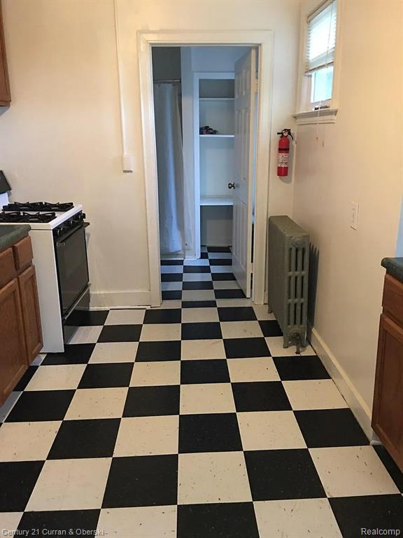 767 Riverbank #4 Street, Wyandotte, MI 48192 — Photo 11