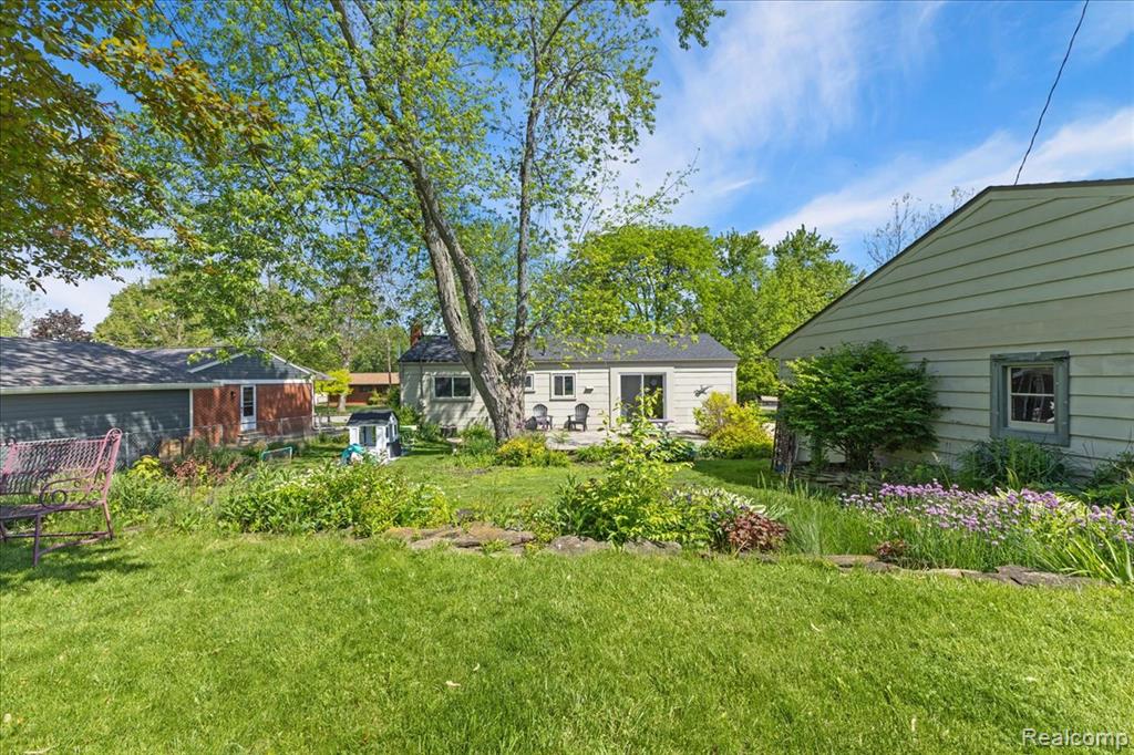 154 Nichols Drive, Saline, MI 48176 — Photo 32