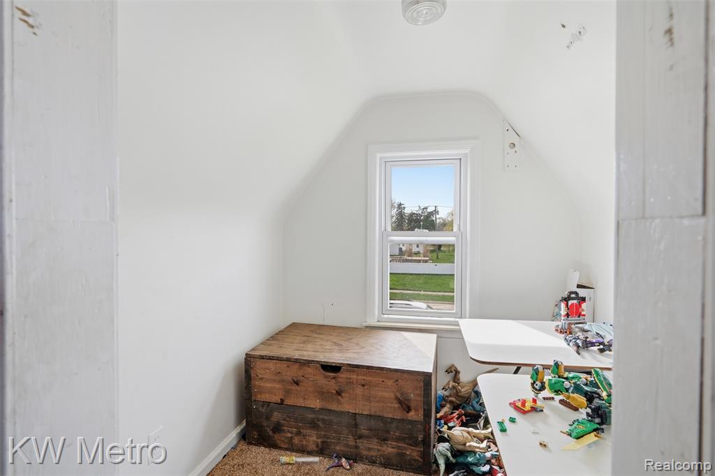 1722 Deering Street, Garden City, MI — Photo 12