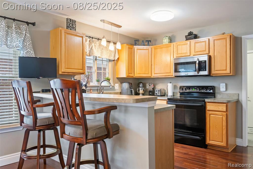 48201 Nottinghill Lane, Canton, MI 48188 — Photo 17