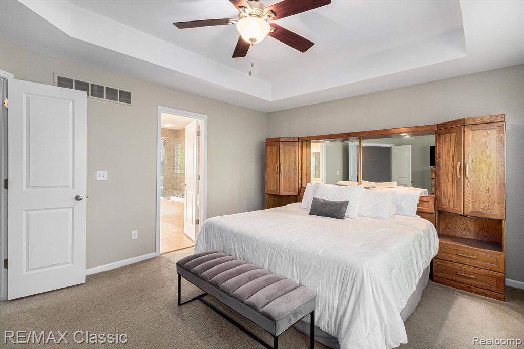 28462 COTTAGE Lane, New Hudson, MI 48165 — Photo 18