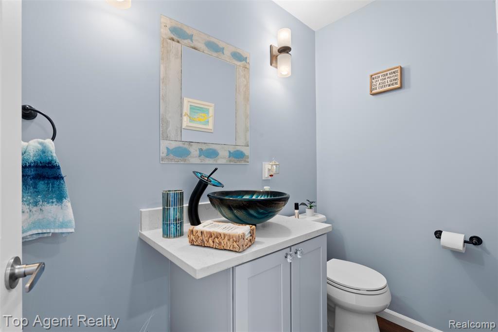 7910 ANCHOR BAY Drive, Clay, MI 48001 — Photo 23