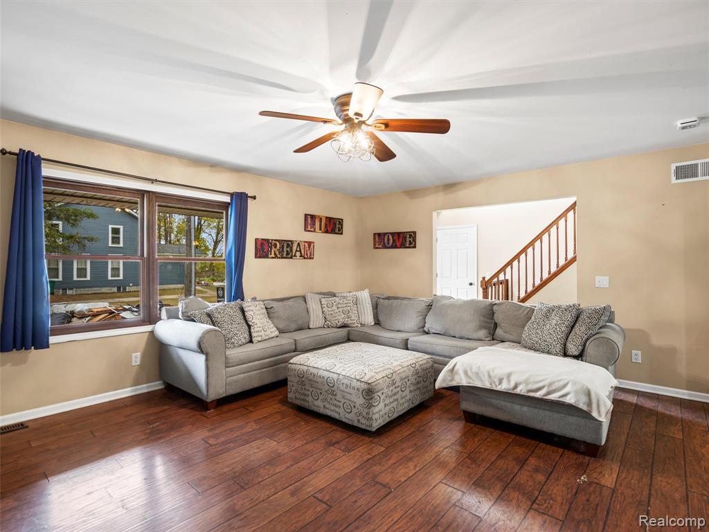332 E Gates Street, Romeo, MI 48065 — Photo 7