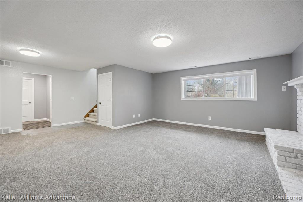 6521 Grand Circle Drive, Brighton, MI 48116 — Photo 27