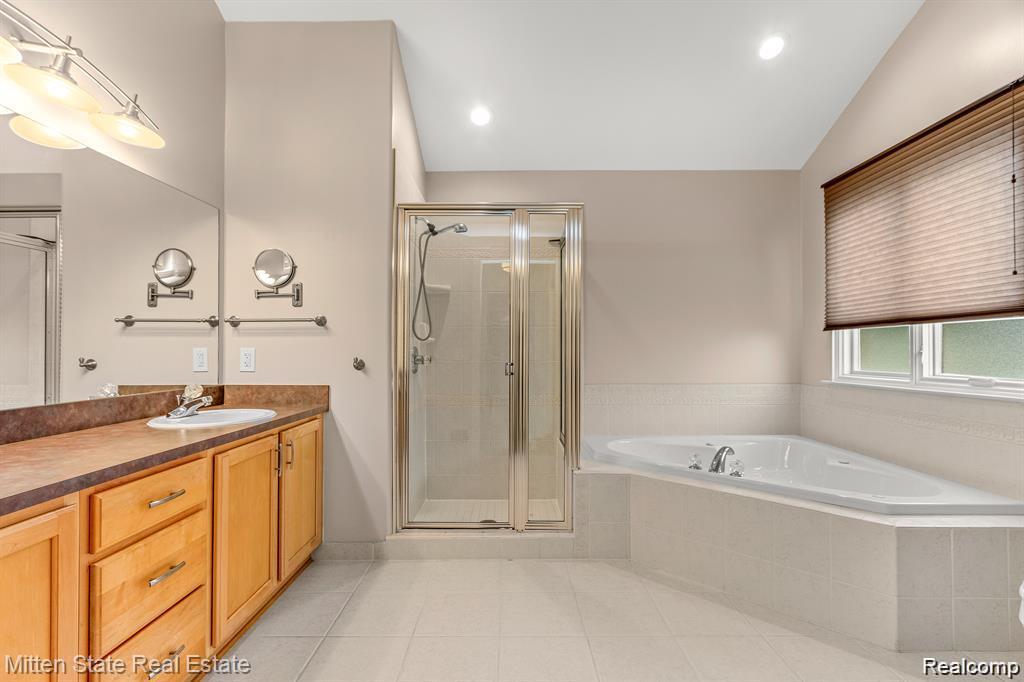 21254 Clayton Drive, Macomb, MI 48044 — Photo 29