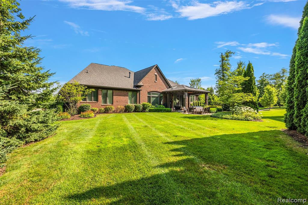 3071 Emeraude Court, Rochester, MI 48306 — Photo 8
