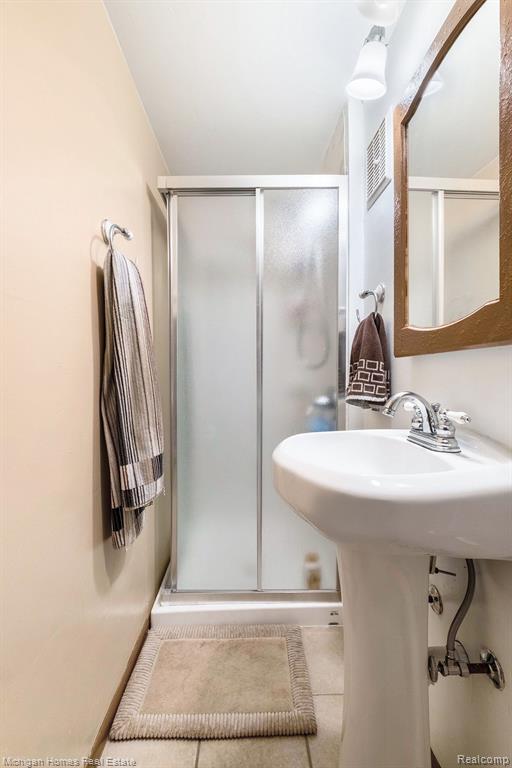 115 PARK Avenue, Holly, MI 48442 — Photo 13