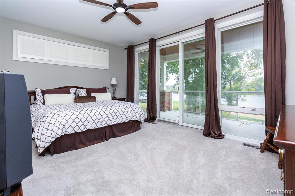 302 Tanview Drive, Oxford, MI, 48371