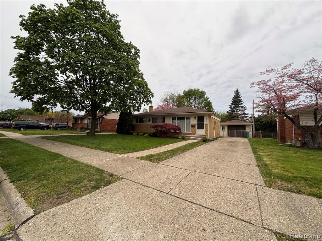 6915 Dover Street, Garden City, MI — Photo 2