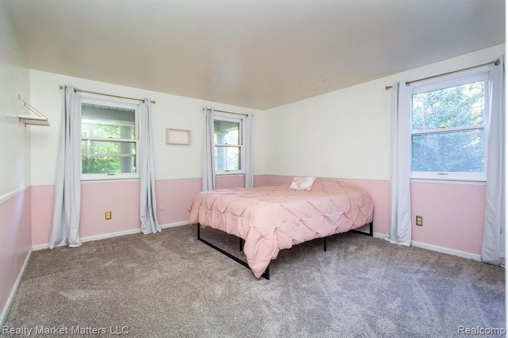 7505 Falling Leaf Court, Flushing, MI 48433 — Photo 19