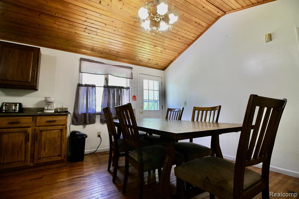 8050 N GENESEE Road, Mount Morris, MI 48458 — Photo 5