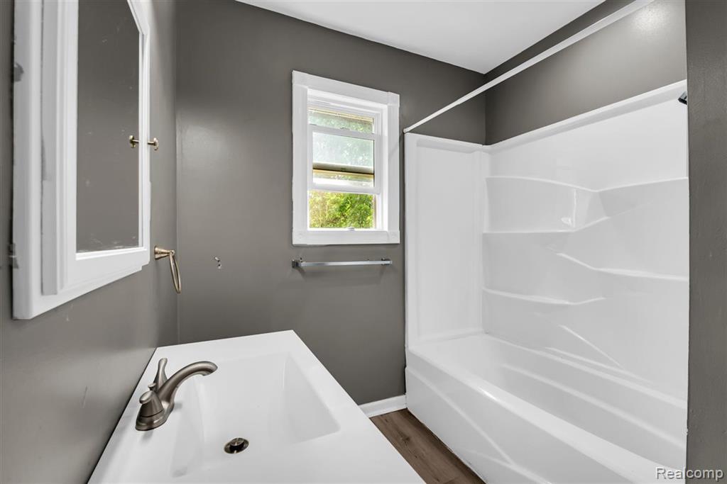 8928 Mackinaw Street, Detroit, MI 48204 — Photo 17
