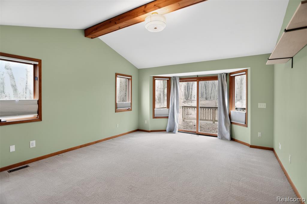 1960 Eastons Trail, Highland, MI — Photo 23