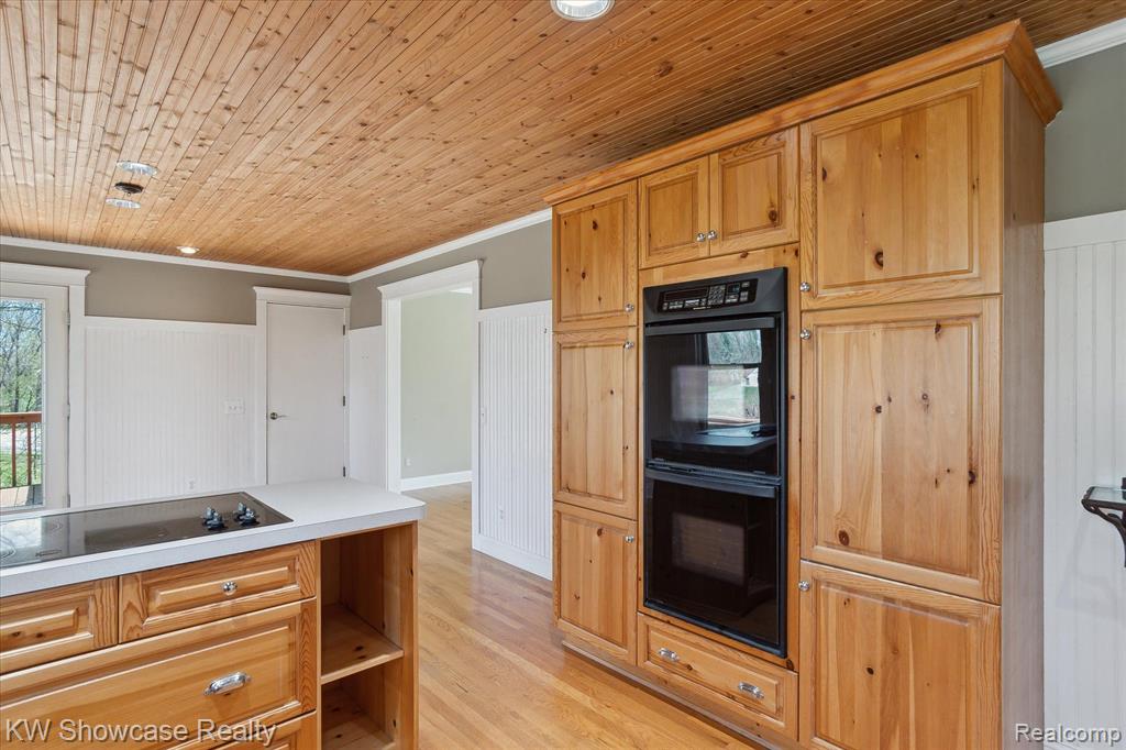 4105 WOODCROFT Street, White Lake, MI 48383 — Photo 12