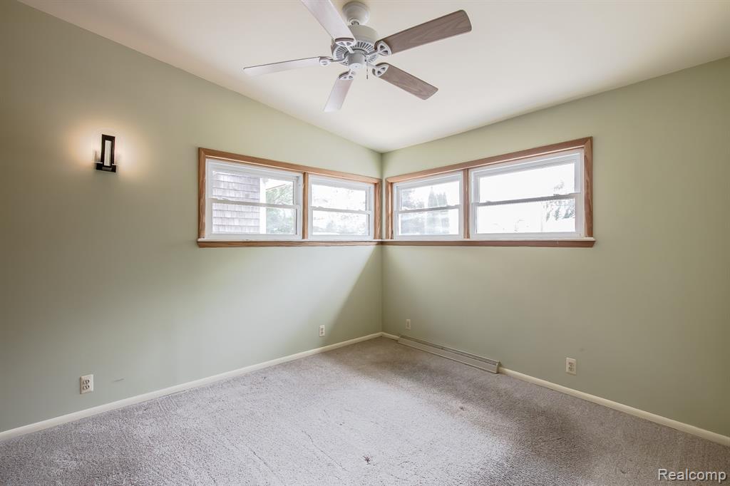 9634 Bonnie Briar Street, White Lake, MI — Photo 30