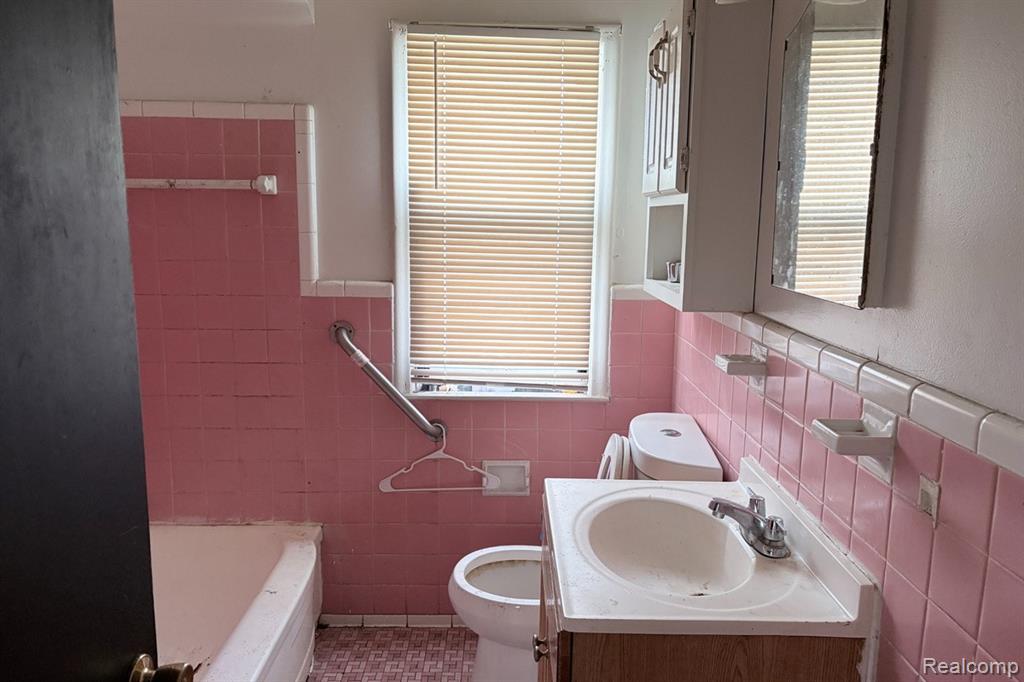 20136 Helen Street, Detroit, MI 48234 — Photo 9