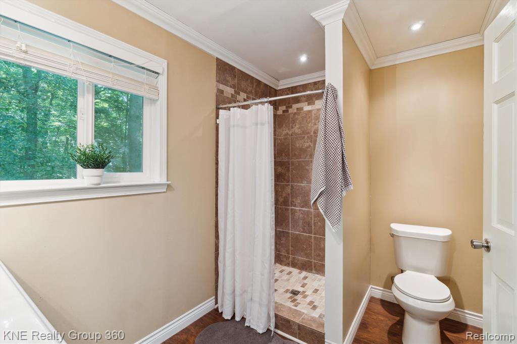 5022 Golf Club Road, Howell, MI 48843 — Photo 28