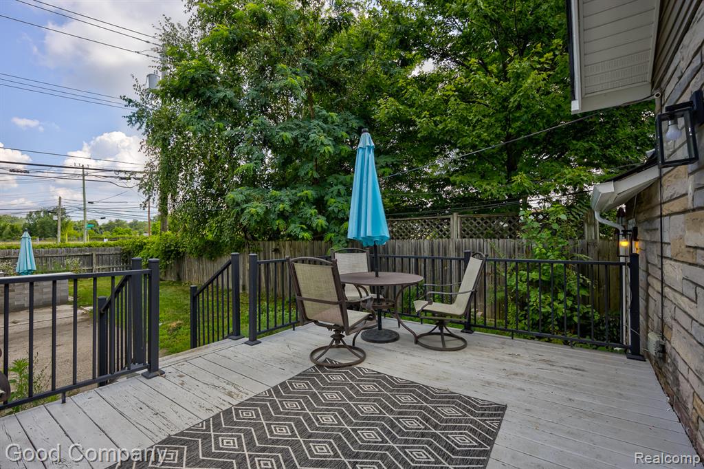 573 E Oakridge Street, Ferndale, MI 48220 — Photo 34