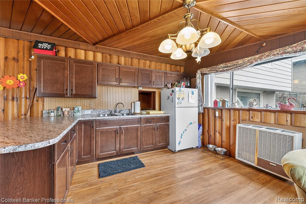 2556 N Williams Lake Rd. Road, Waterford, MI 48327 — Photo 15